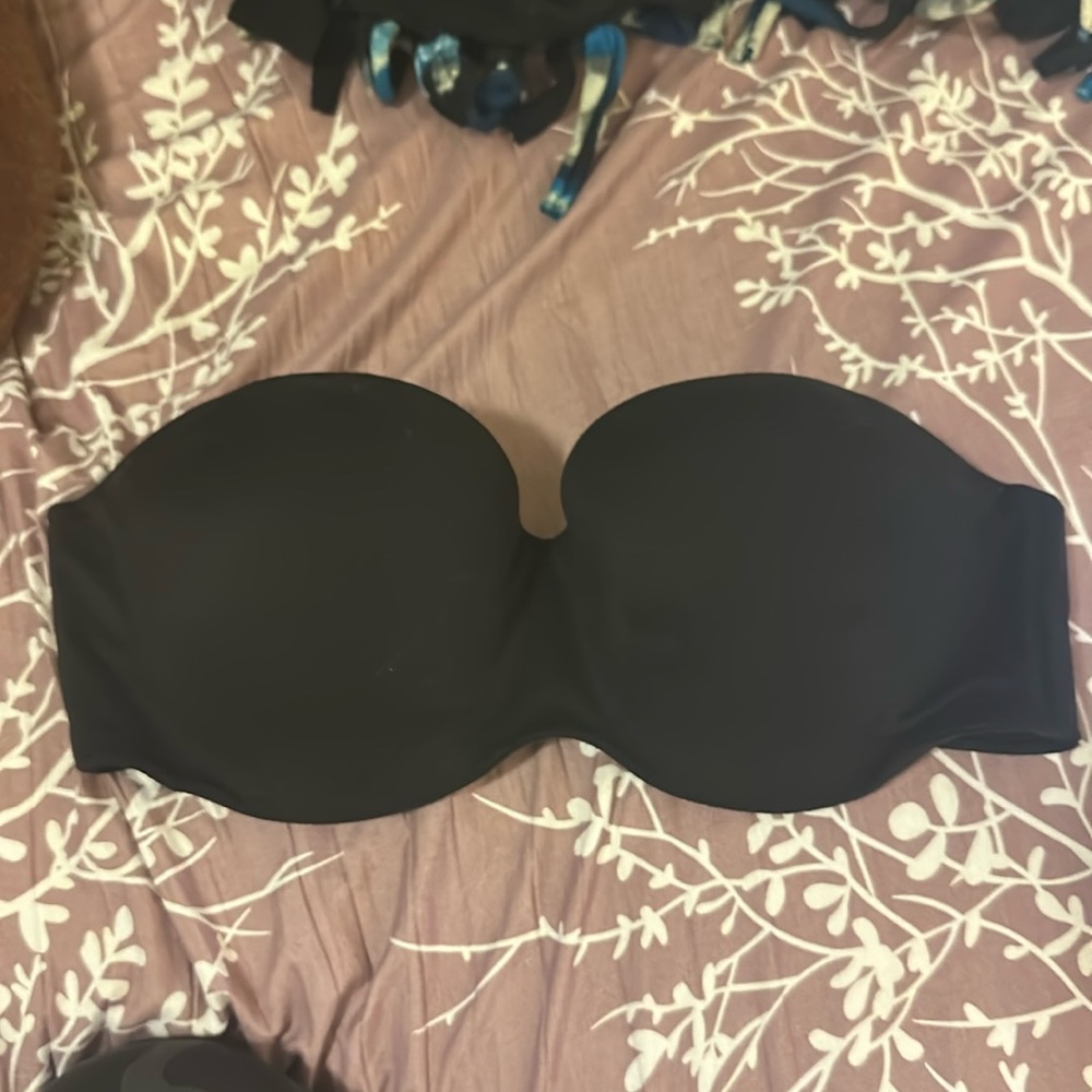 Victoria’s Secret Strapless Bra 36D